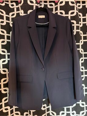 Navy Single-Breasted Blazer